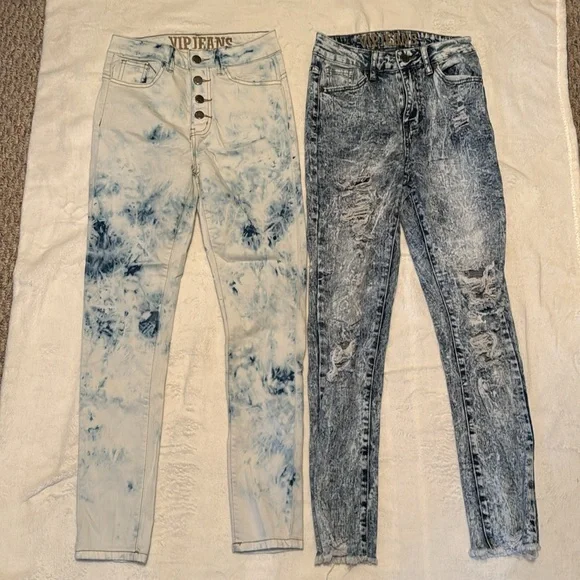 VIP Distressed Jeans Bundle - Picture 4 of 8